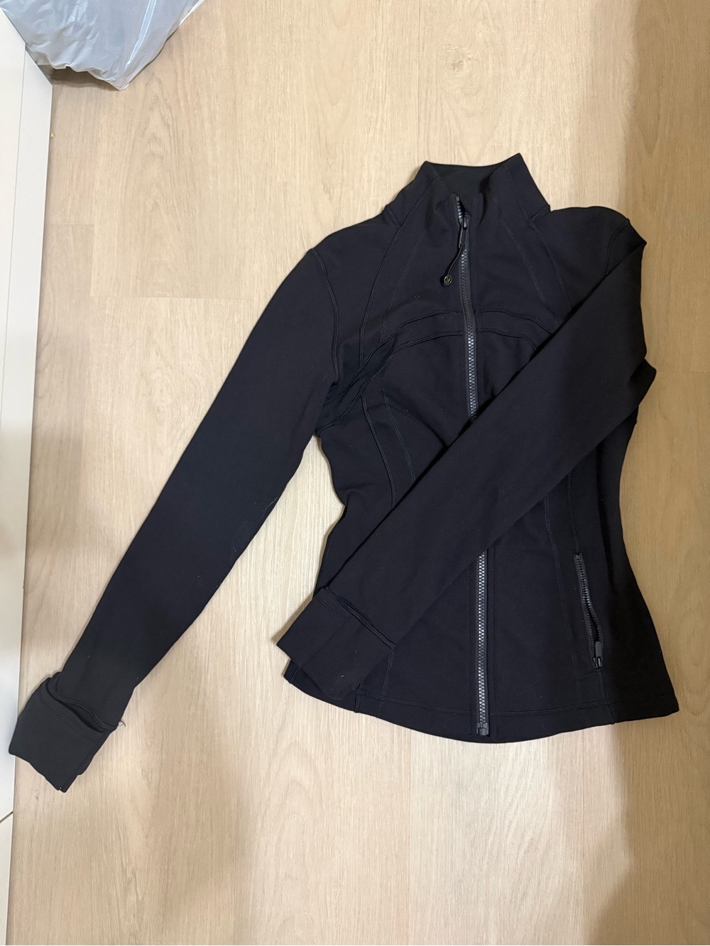 Lululemon black define jacket luon size 4 workout Activewear - Picture 2 of 5